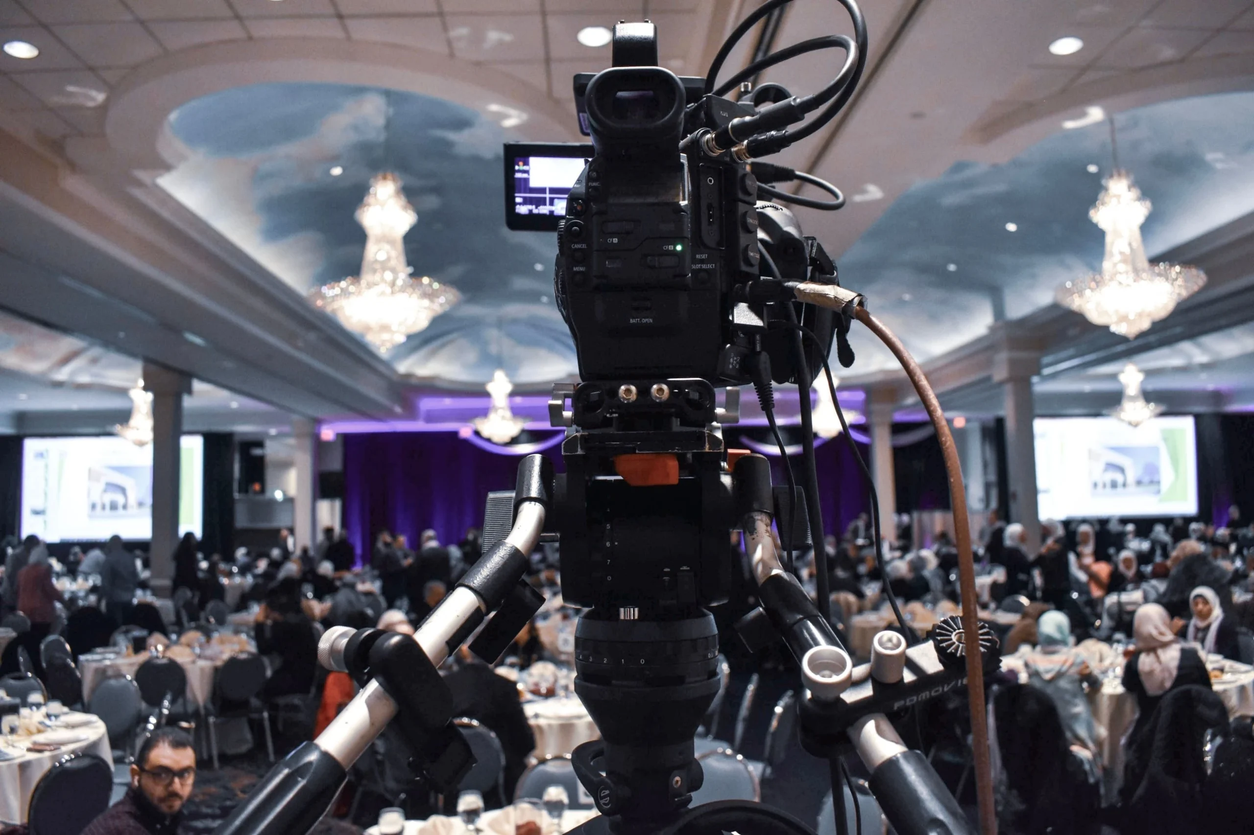 tarif videographer event - kamera profesional TDR FILMS merekam acara